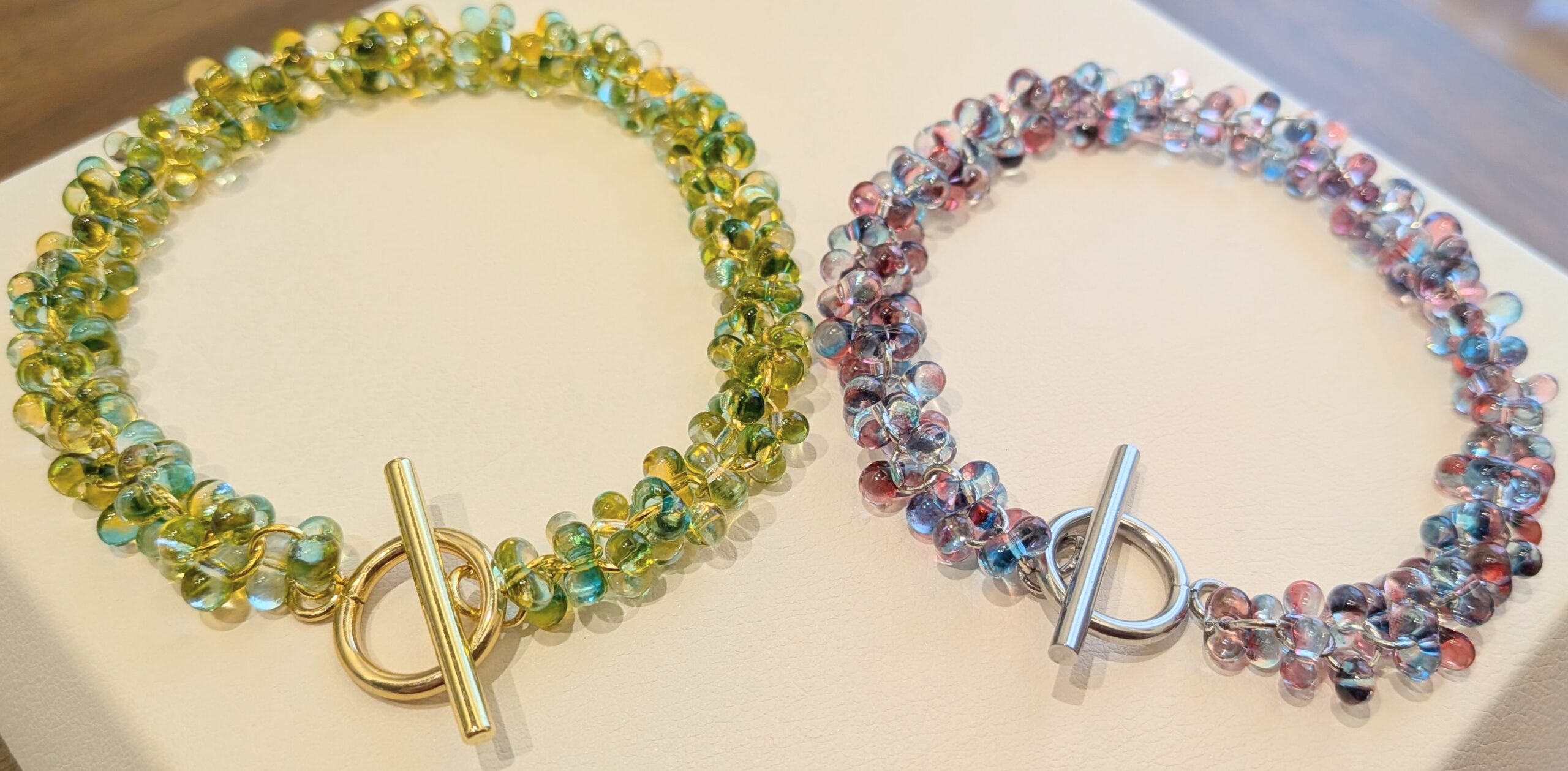 初夏に付けたい爽やかカラーのアクセサリー